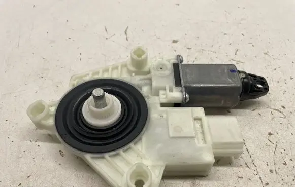 BMW X3 G01 Rear door window regulator motor 7455083 C35318105 0018470800