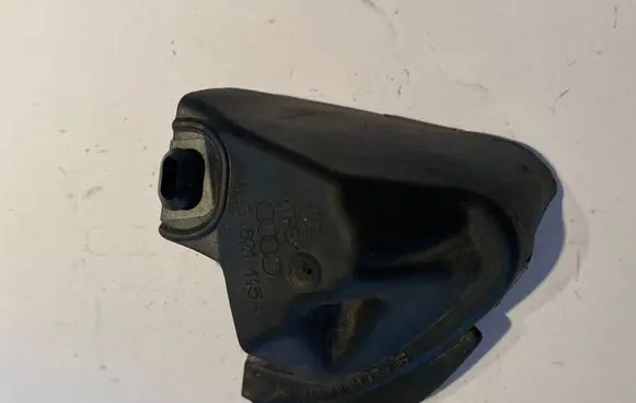 Audi Q7 4L Other engine bay part 4L0821145A