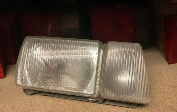 Volkswagen PASSAT B2 Headlight/headlamp 303124502 124628