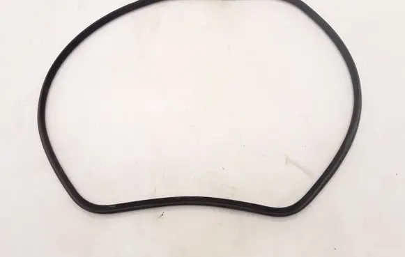 Rear door rubber seal (on body)