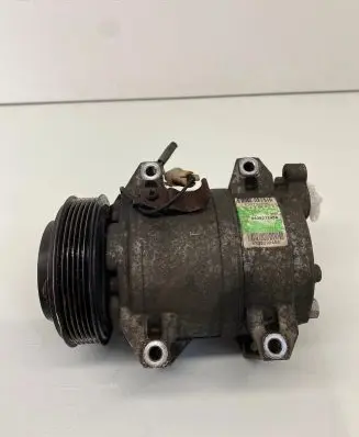 Volvo V70 Air conditioning (A/C) compressor (pump) 30742206 683B232458 P30742206