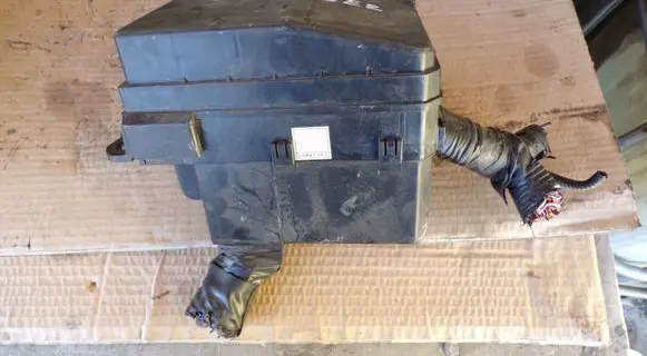 Citroen C-Crosser Fuse module