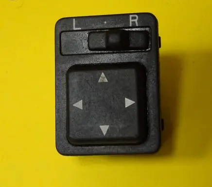 Toyota Avensis T220 Wing mirror switch 8487005020