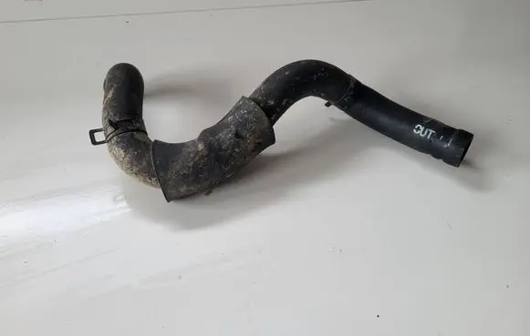 KIA Sorento Engine coolant pipe/hose