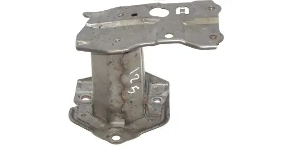 Toyota Verso-S Front bumper shock/impact absorber 