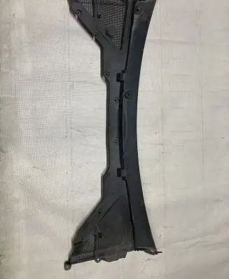 Jaguar XE Wiper trim GX734105AJ