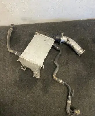 Mercedes-Benz S W222 Intercooler radiator A6420900314