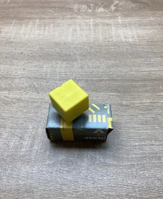 Renault Megane I Other relay 7700844253 12V40A