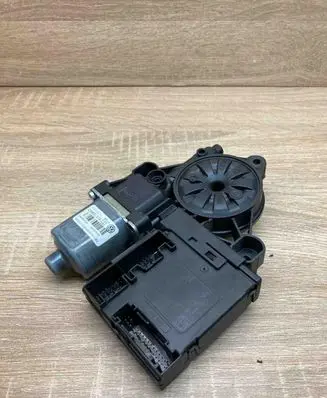 Volkswagen Jetta VI Front door window regulator motor 3C0959792C 3AA959702A