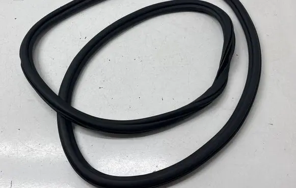 Volvo S60 Rear door rubber seal (on body) 