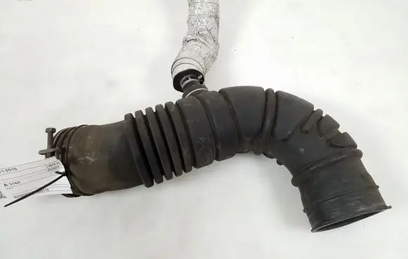 Toyota Hilux (AN10, AN20, AN30) Air intake duct part 17881-0L180