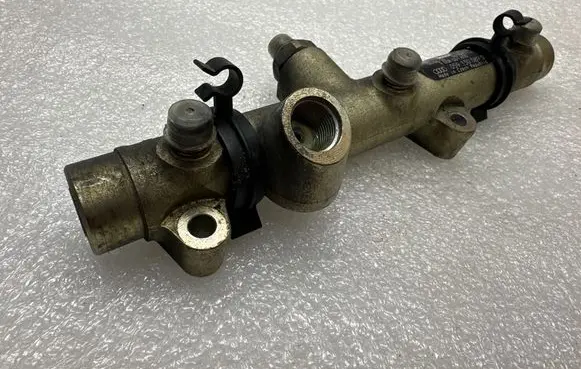 Fuel main line pipe
