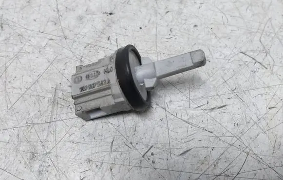 Volkswagen Touareg I Interior temperature sensor 1K0907543A