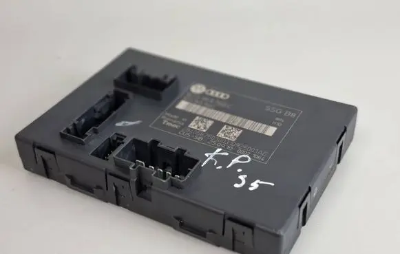 Audi A5 8T 8F Seat control module 8T0959760C 00021064