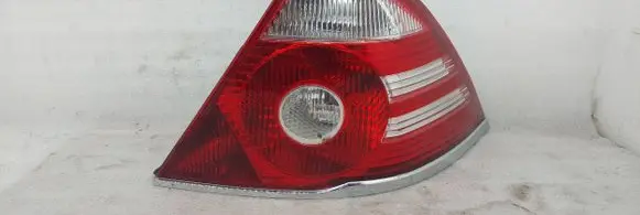 Ford Mondeo Mk III Rear/tail lights 084311938R