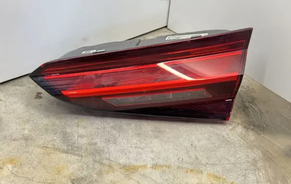Audi A5 Tailgate rear/tail lights 8W6945094