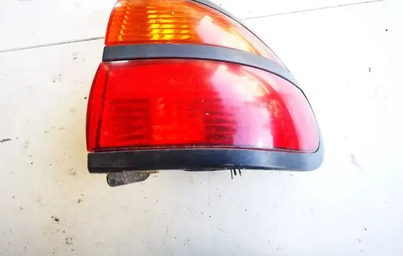 Renault Laguna I Rear/tail lights 7700420123