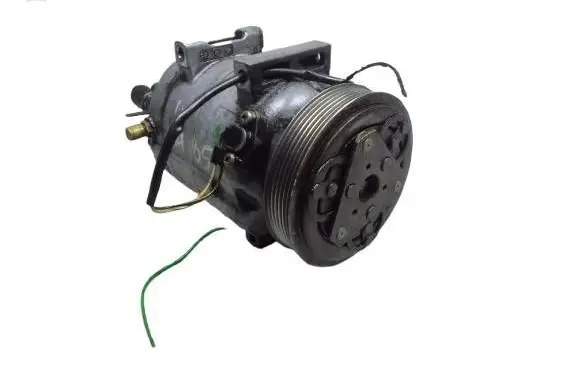Audi A4 S4 B5 8D Air conditioning (A/C) compressor (pump) 140803-KASACJA 140803