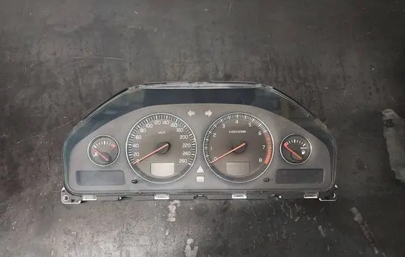 Volvo S80 Speedometer (instrument cluster) 8673259 69294-720T