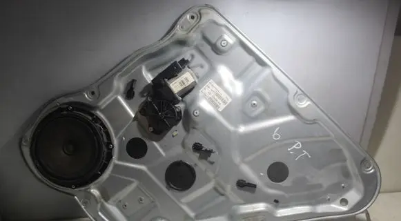 KIA Ceed Rear window lifting mechanism without motor 402058D