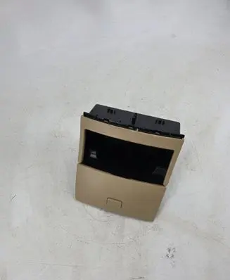 Mercedes-Benz ML W164 Ashtray (rear) A1646800010