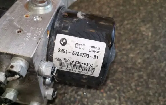 BMW 3 E90 E91 ABS Pump 6784764 6784763