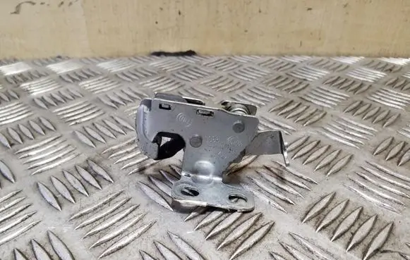 Loading door lock
