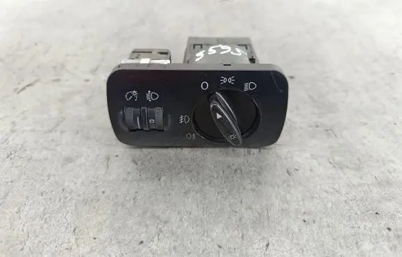 Seat Leon (1M) Light switch 1M1941531E