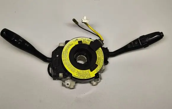 Mitsubishi Space Star Wiper turn signal indicator stalk/switch MR368915 5001