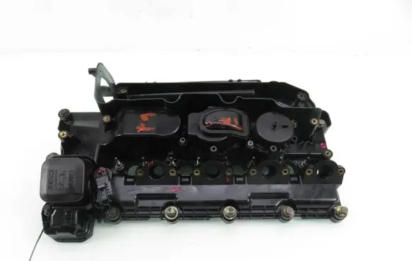 BMW 3 E46 Rocker cam cover 7790376