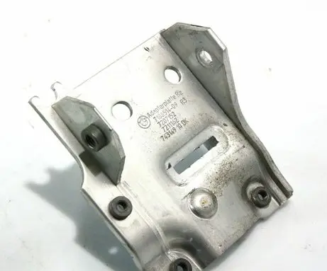 BMW 5 GT F07 Radiator mount bracket 51117186514 7186514