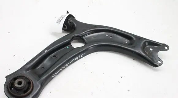 Volkswagen PASSAT B8 Front lower control arm/wishbone