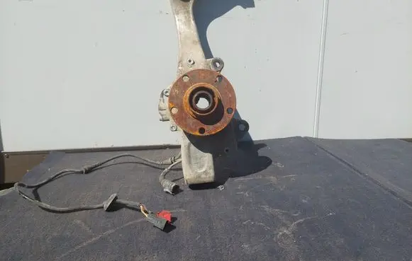 Audi A6 S6 C5 4B Front wheel hub spindle knuckle 4B3407241H 4B3257G