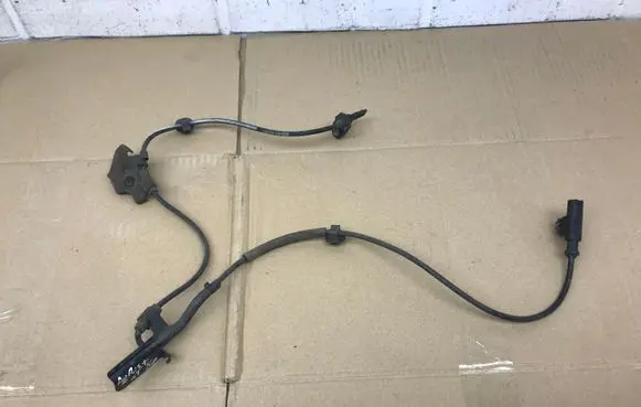 Toyota Auris E180 ABS brake wheel speed sensor 8954302061