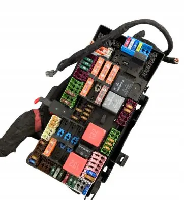 Mercedes-Benz C W205 Fuse box set A0009822923