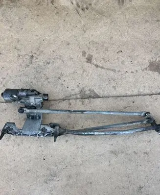 Front wiper linkage and motor