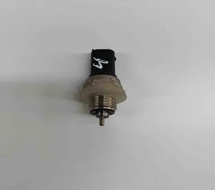 Audi e-tron Air conditioning (A/C) pressure sensor 4N0959126J