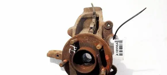 Ford Focus Front wheel hub AV613K170