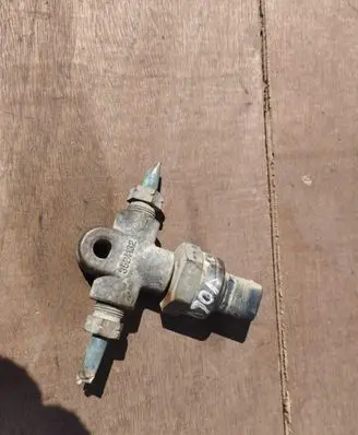 Volvo XC90 Brake power pressure regulator 3524132