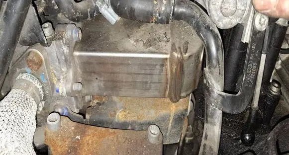 Audi A6 S6 C6 4F EGR valve cooler 