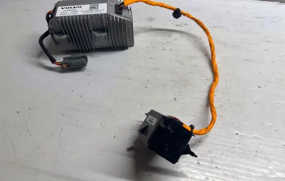 Volvo XC90 Voltage converter/converter module 31346796