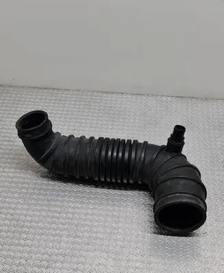 Mitsubishi Pajero Turbo air intake inlet pipe/hose
