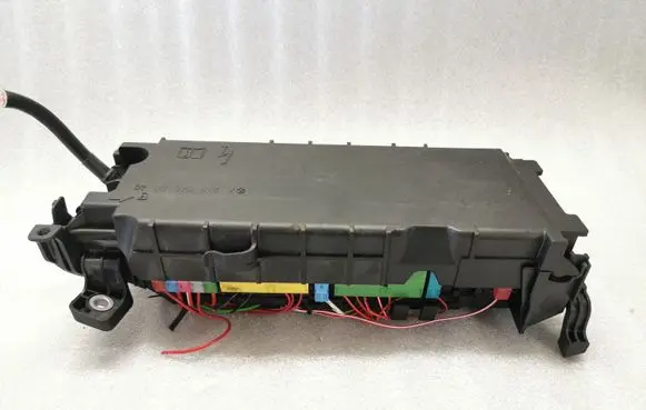 Mercedes-Benz A W176 Fuse module A2465451340 A2465400040