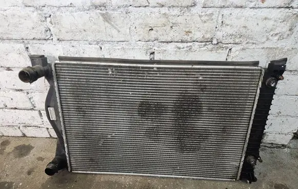Audi A6 S6 C6 4F Coolant radiator 4F0121251AE