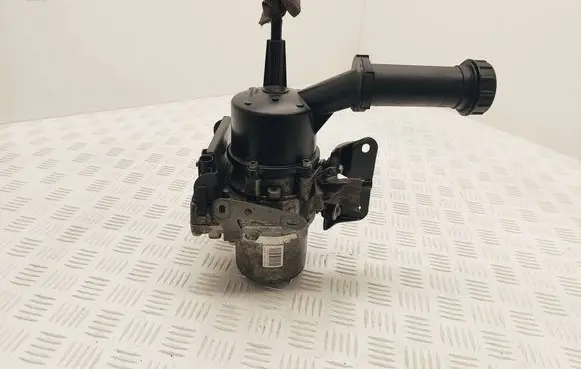 Citroen DS4 Power steering pump 9813547780