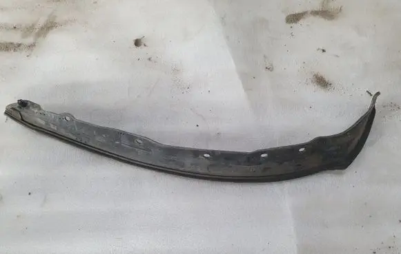 Mercedes-Benz CLS C219 Front door rubber seal A2197270230