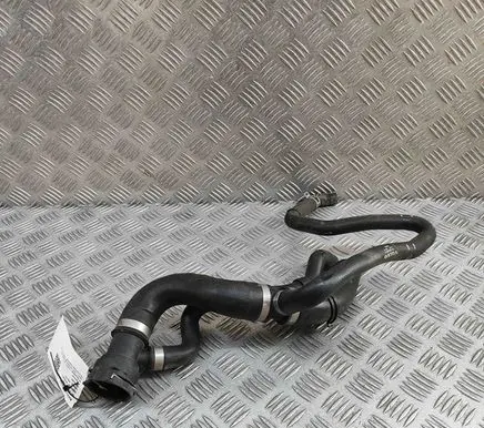 Volvo V60 Engine coolant pipe/hose 31368401