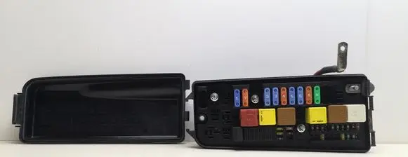 Opel Signum Fuse module 460023260 13170898