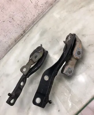 Hyundai Kona II Engine bonnet/hood hinges