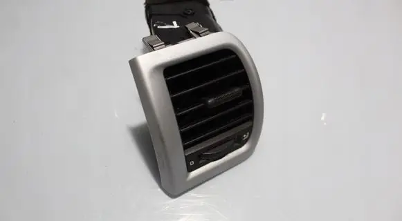 Skoda Fabia Mk2 (5J) Dashboard side air vent grill/cover trim 5J0819701